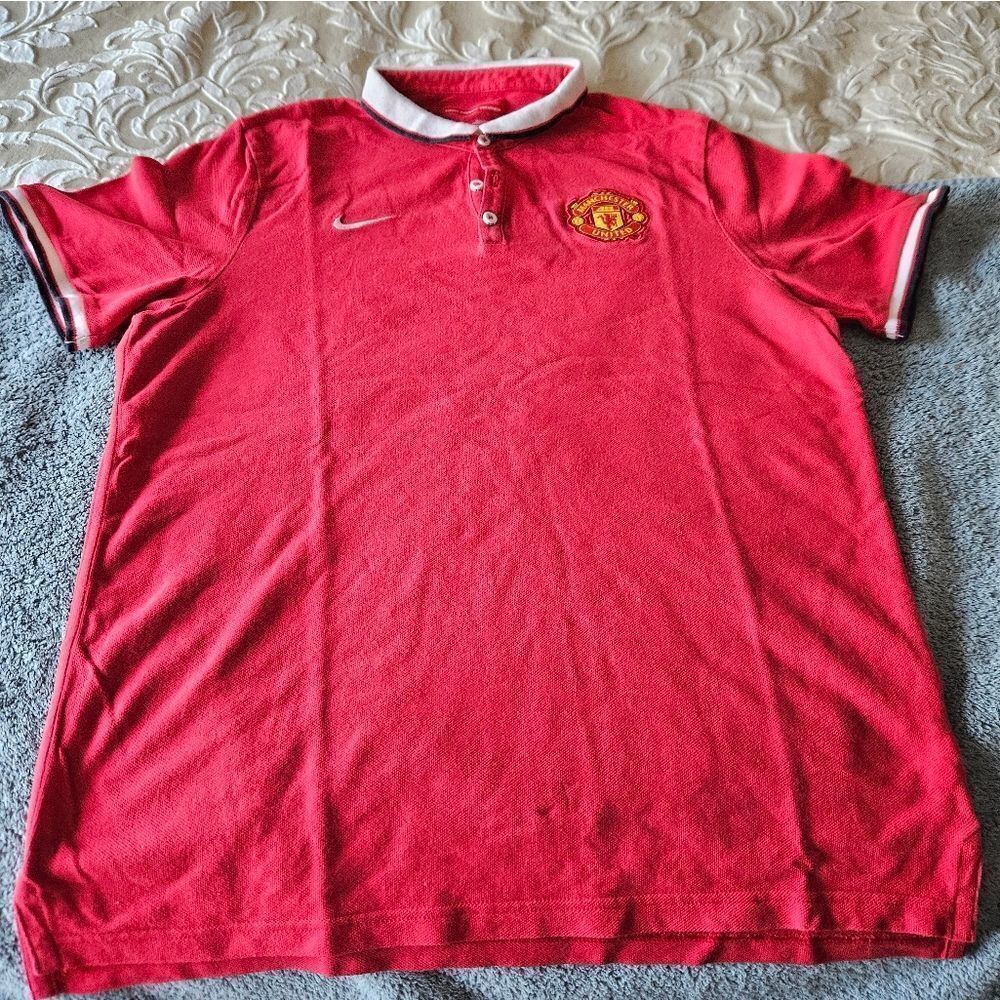 Manchester United shirt size L YOUTH